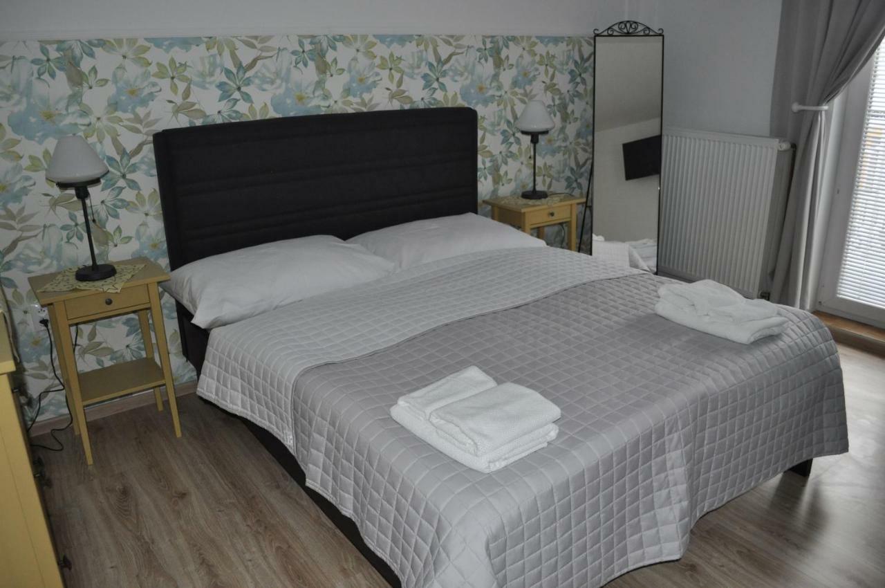 Apartmany Centrum Rajecke Teplice Exterior photo
